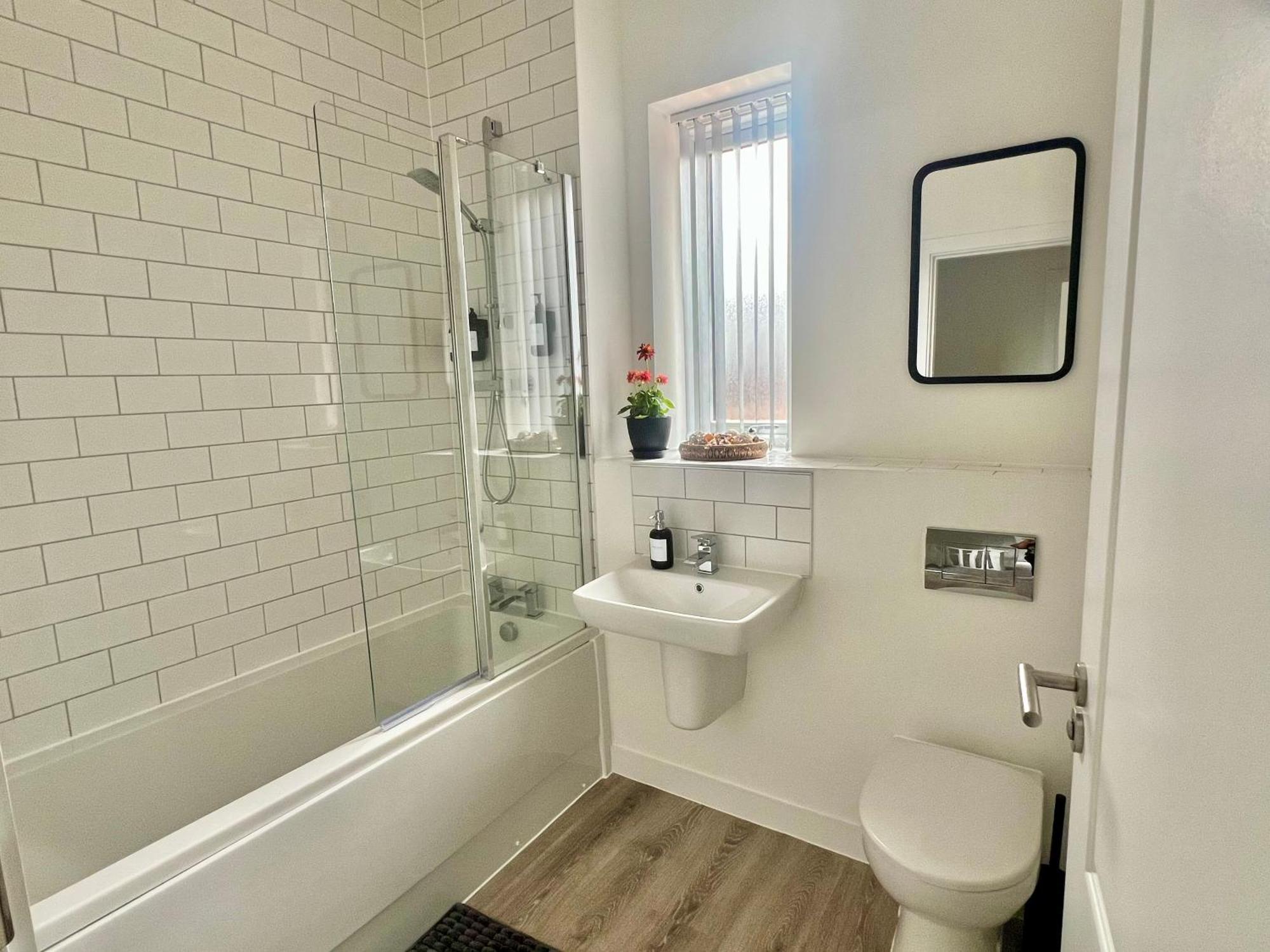 The Parkes A Stylish 3Br House, 5 Mins From Central Birmingham Close To The Edgbaston Stadium, The Hippodrome, Uob, Aston And Bcu, China Town, Kings Heath Bhx Airport And Much More 외부 사진